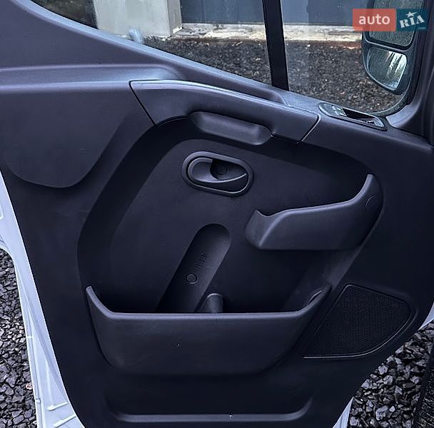 Вантажний фургон Renault Master 2021 в Луцьку