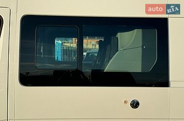 Грузопассажирский фургон Renault Master 2018 в Киеве