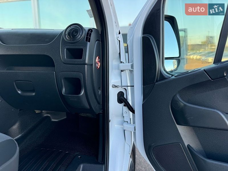 Грузопассажирский фургон Renault Master 2018 в Киеве