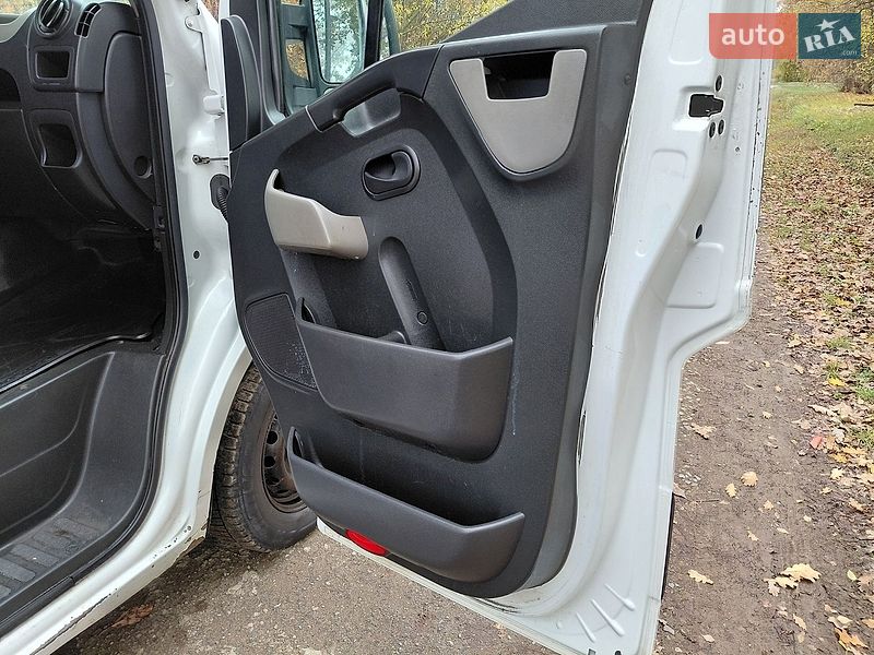 Грузовой фургон Renault Master 2014 в Ивано-Франковске