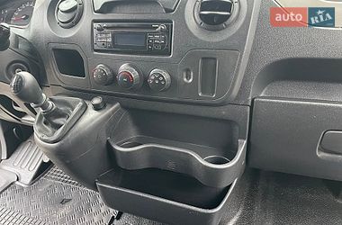 Вантажний фургон Renault Master 2015 в Луцьку