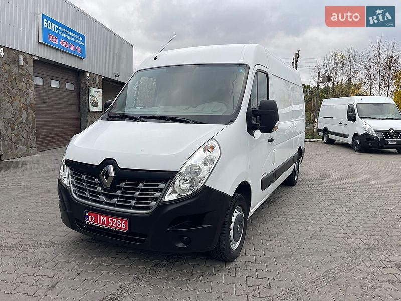 Вантажний фургон Renault Master 2015 в Луцьку