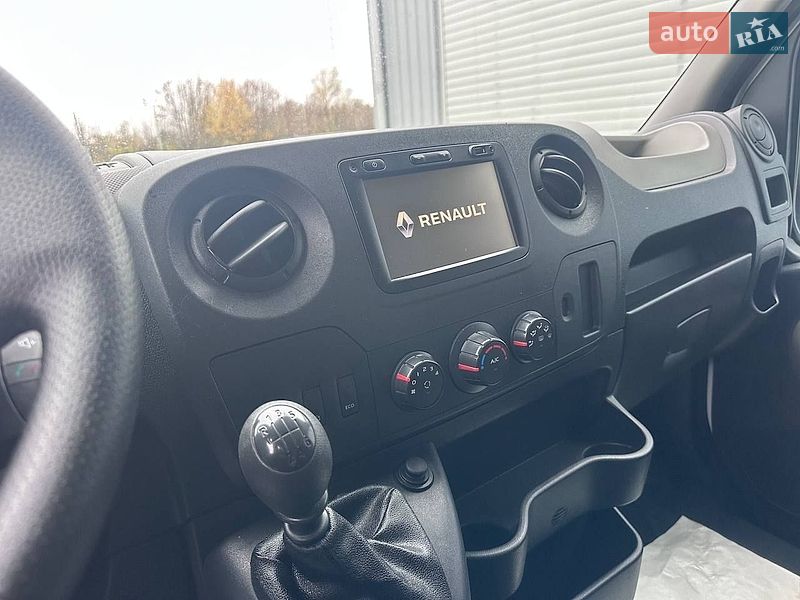Грузовой фургон Renault Master 2017 в Дубно
