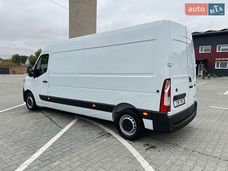Грузовой фургон Renault Master 2022 в Дубно