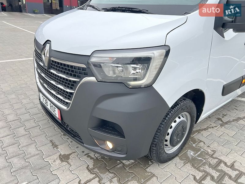 Грузовой фургон Renault Master 2022 в Дубно