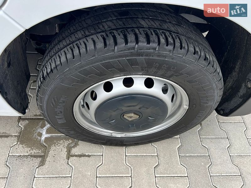 Грузовой фургон Renault Master 2022 в Дубно