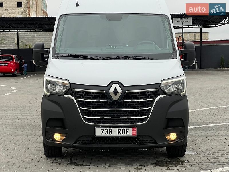 Грузовой фургон Renault Master 2022 в Дубно