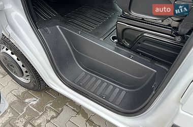 Грузовой фургон Renault Master 2022 в Дубно