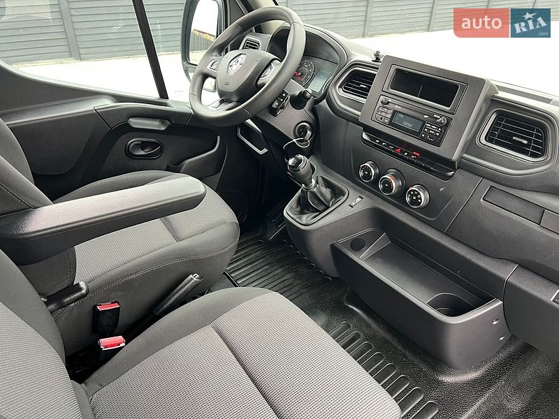 Грузовой фургон Renault Master 2022 в Дубно