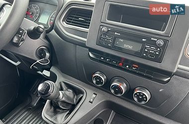Грузовой фургон Renault Master 2022 в Дубно