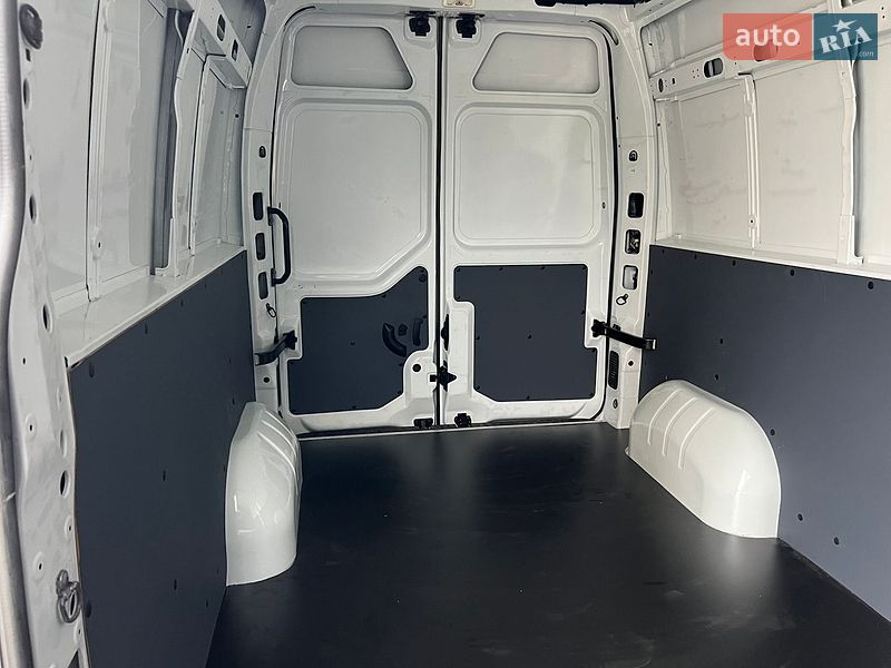 Грузовой фургон Renault Master 2022 в Дубно