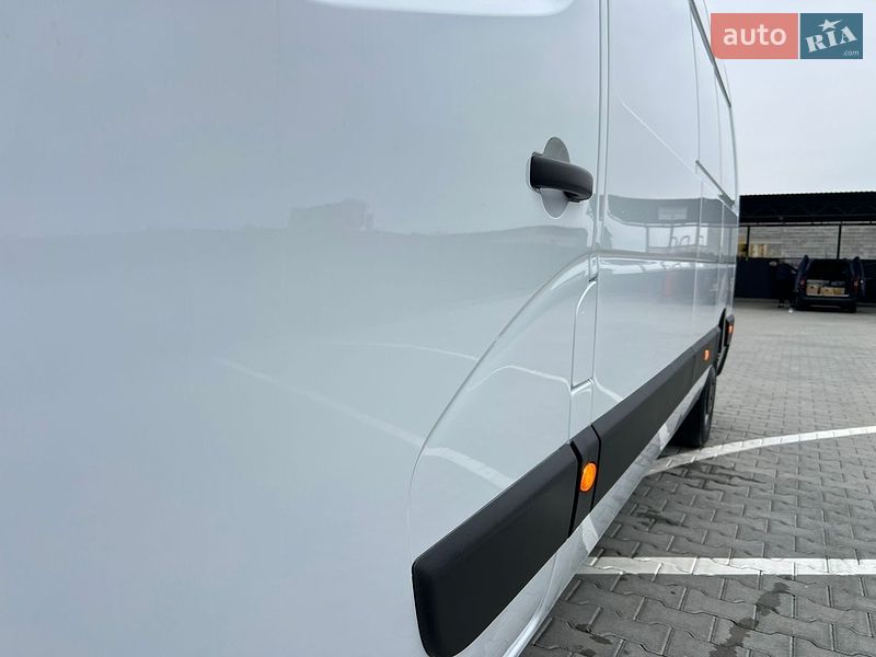 Грузовой фургон Renault Master 2022 в Дубно