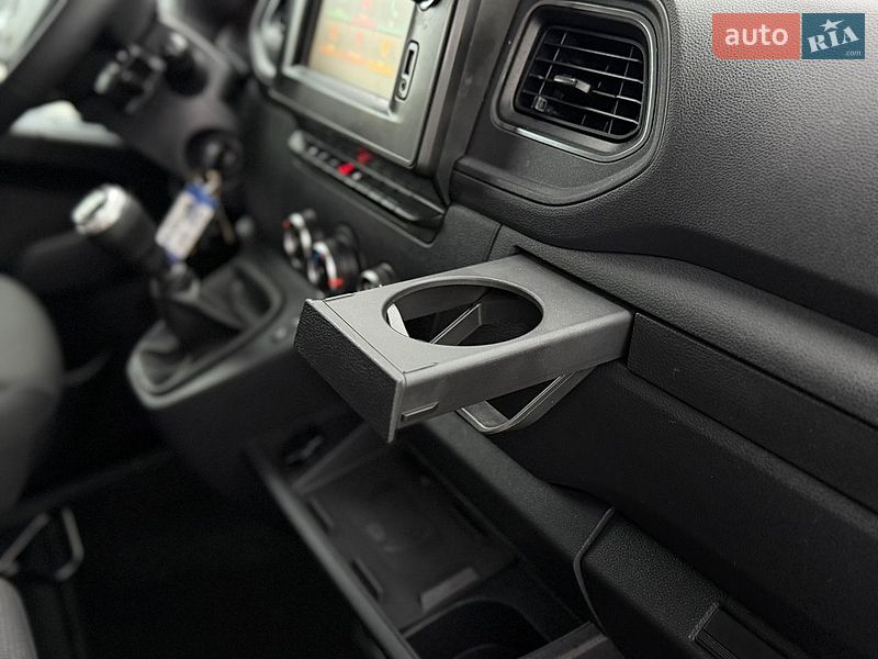 Вантажний фургон Renault Master 2022 в Дубні