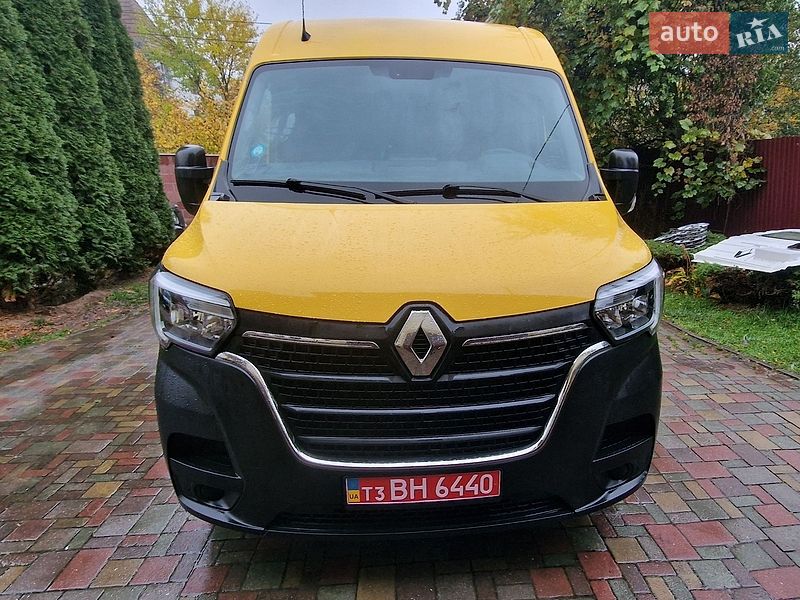 Грузовой фургон Renault Master 2020 в Пустомытах