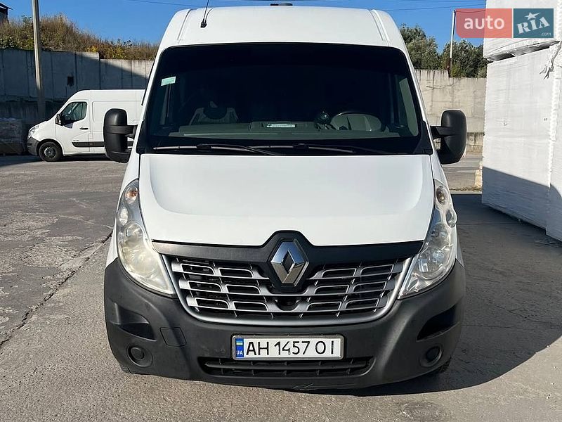 Вантажний фургон Renault Master 2015 в Києві