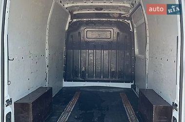 Вантажний фургон Renault Master 2015 в Києві