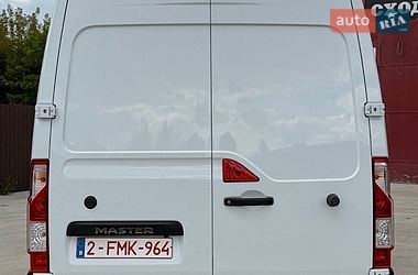 Грузовой фургон Renault Master 2023 в Млинове