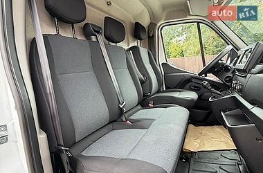 Грузовой фургон Renault Master 2023 в Млинове
