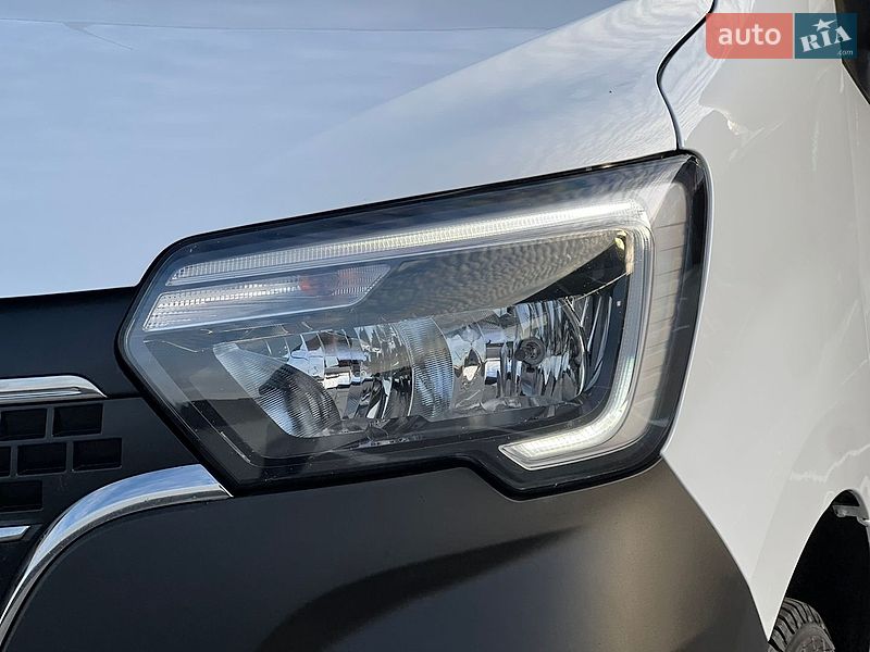 Грузовой фургон Renault Master 2023 в Дубно