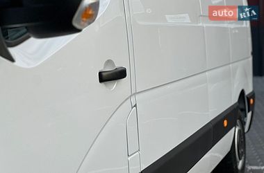 Грузовой фургон Renault Master 2023 в Дубно