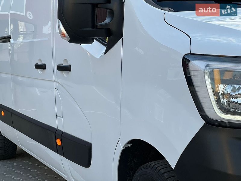 Грузовой фургон Renault Master 2023 в Дубно