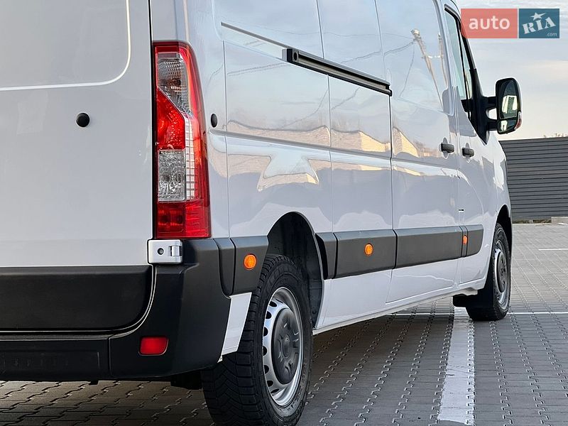 Грузовой фургон Renault Master 2023 в Дубно