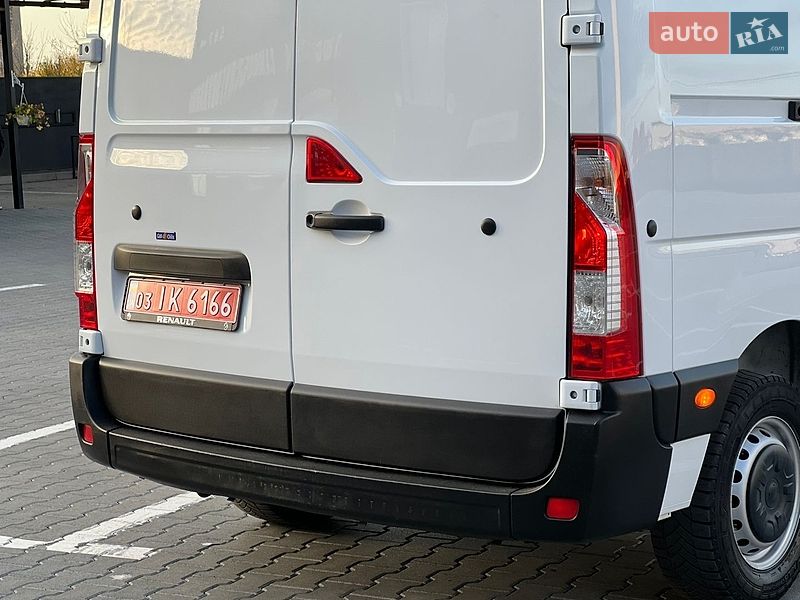 Грузовой фургон Renault Master 2023 в Дубно