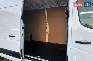 Грузовой фургон Renault Master 2023 в Дубно