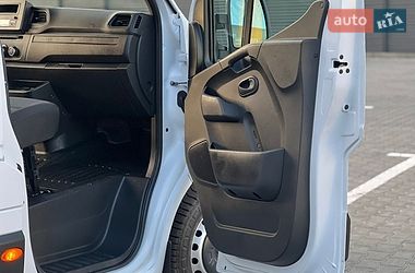 Грузовой фургон Renault Master 2023 в Дубно