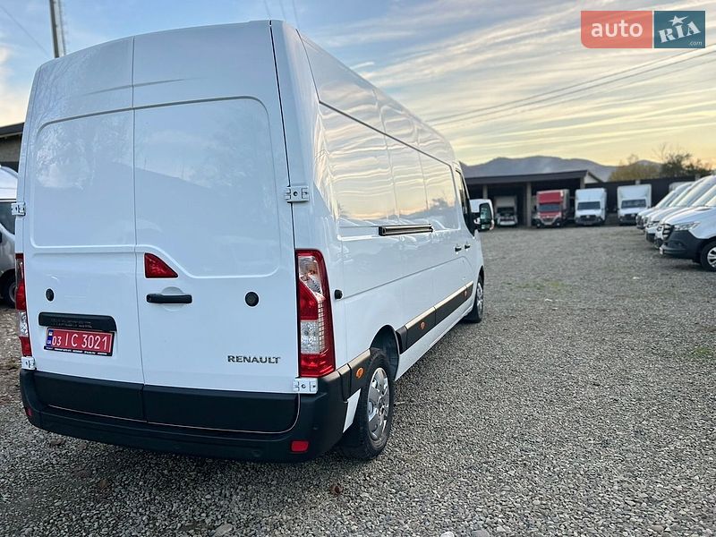 Вантажний фургон Renault Master 2021 в Хусті