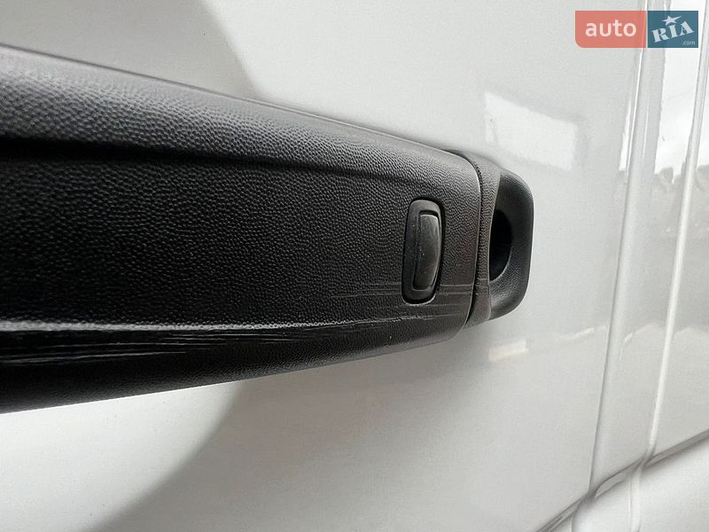 Вантажний фургон Renault Master 2019 в Бердичеві