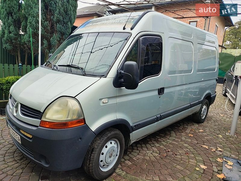 Вантажний фургон Renault Master 2008 в Львові