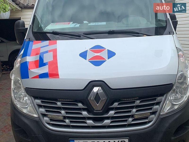 Вантажний фургон Renault Master 2015 в Дніпрі