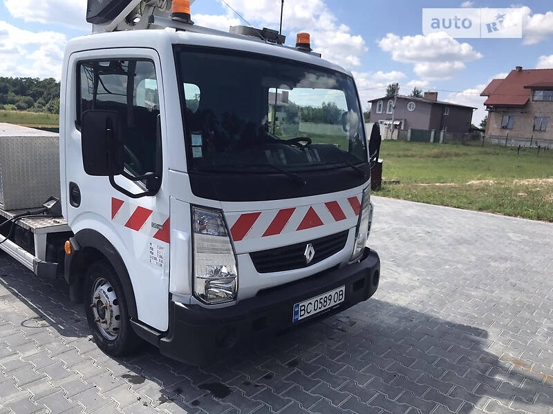 Автовышка Renault Maxity 2012 в Львове