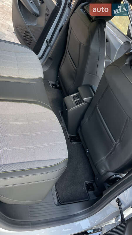 Внедорожник / Кроссовер Renault Megane E-Tech Electric 2022 в Мукачево