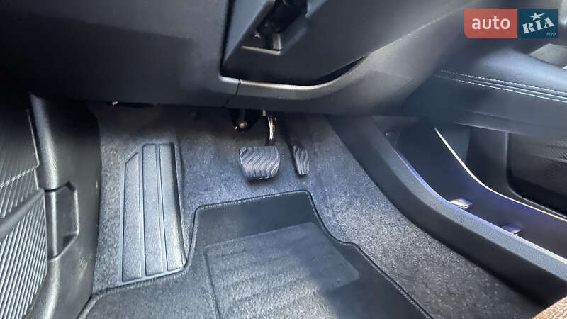 Внедорожник / Кроссовер Renault Megane E-Tech Electric 2022 в Мукачево