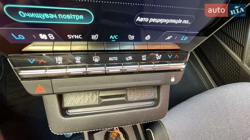 Внедорожник / Кроссовер Renault Megane E-Tech Electric 2022 в Мукачево