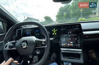 Позашляховик / Кросовер Renault Megane E-Tech Electric 2022 в 