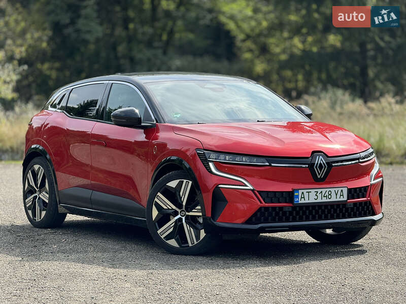 Внедорожник / Кроссовер Renault Megane E-Tech Electric 2022 в Долине