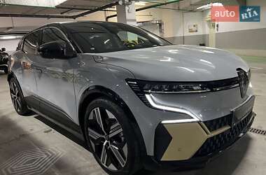 Внедорожник / Кроссовер Renault Megane E-Tech Electric 2022 в Киеве