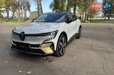 Внедорожник / Кроссовер Renault Megane E-Tech Electric 2022 в Киеве