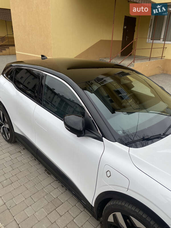 Позашляховик / Кросовер Renault Megane E-Tech Electric 2023 в Дрогобичі