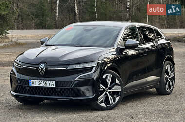 Позашляховик / Кросовер Renault Megane E-Tech Electric 2022 в 