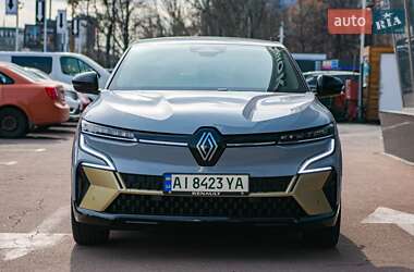 Позашляховик / Кросовер Renault Megane E-Tech Electric 2022 в 