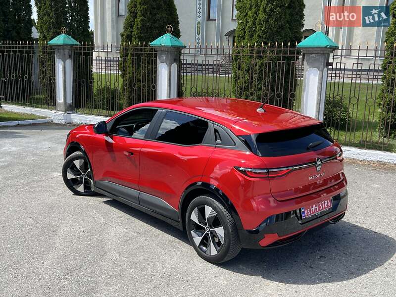 Внедорожник / Кроссовер Renault Megane E-Tech Electric 2022 в Дубно