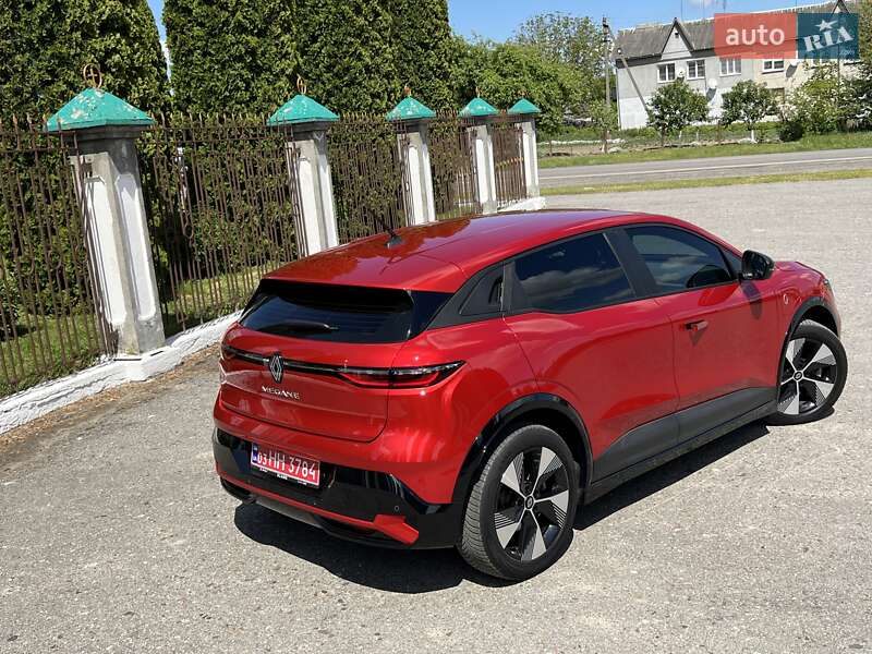 Внедорожник / Кроссовер Renault Megane E-Tech Electric 2022 в Дубно