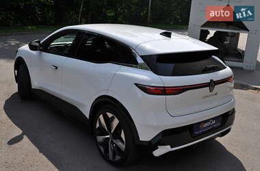 Внедорожник / Кроссовер Renault Megane E-Tech Electric 2023 в 