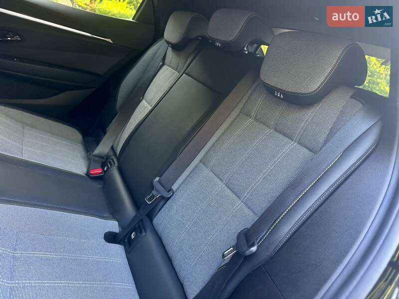 Внедорожник / Кроссовер Renault Megane E-Tech Electric 2023 в Дрогобыче