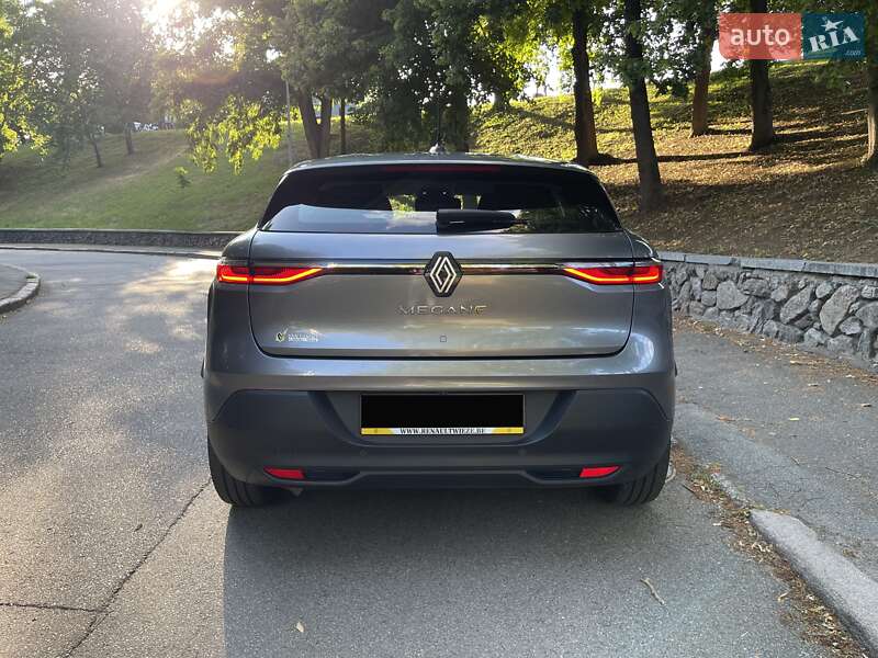 Внедорожник / Кроссовер Renault Megane E-Tech Electric 2022 в Киеве