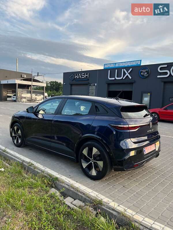 Позашляховик / Кросовер Renault Megane E-Tech Electric 2022 в Львові